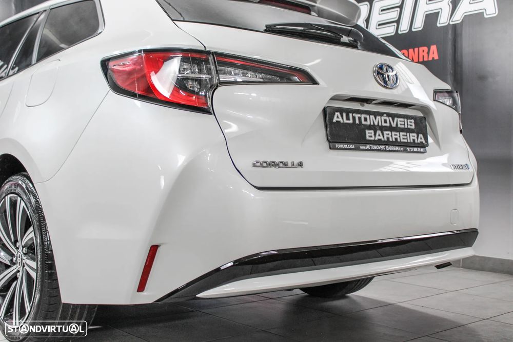 Toyota Corolla Touring Sports 1.8 Hybrid Comfort+P.Sport - 30