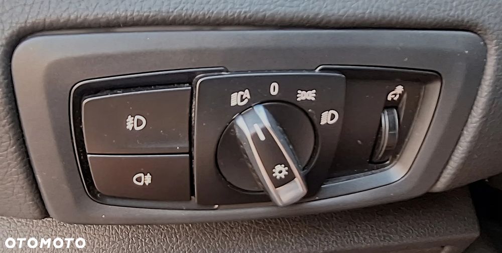 BMW Seria 2 218d Sport-Aut Advantage - 19