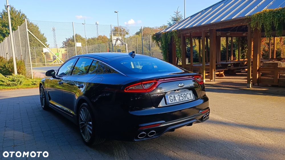 Kia Stinger 2.0 T-GDI GT Line - 12
