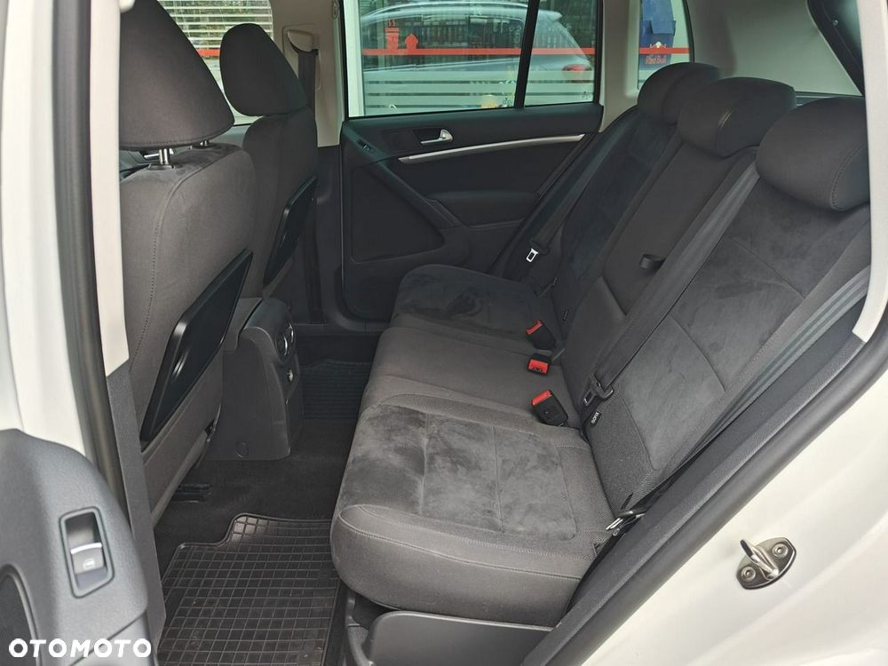 Volkswagen Tiguan - 13