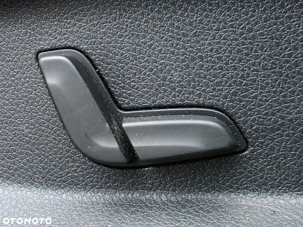 Mercedes-Benz GLC - 18