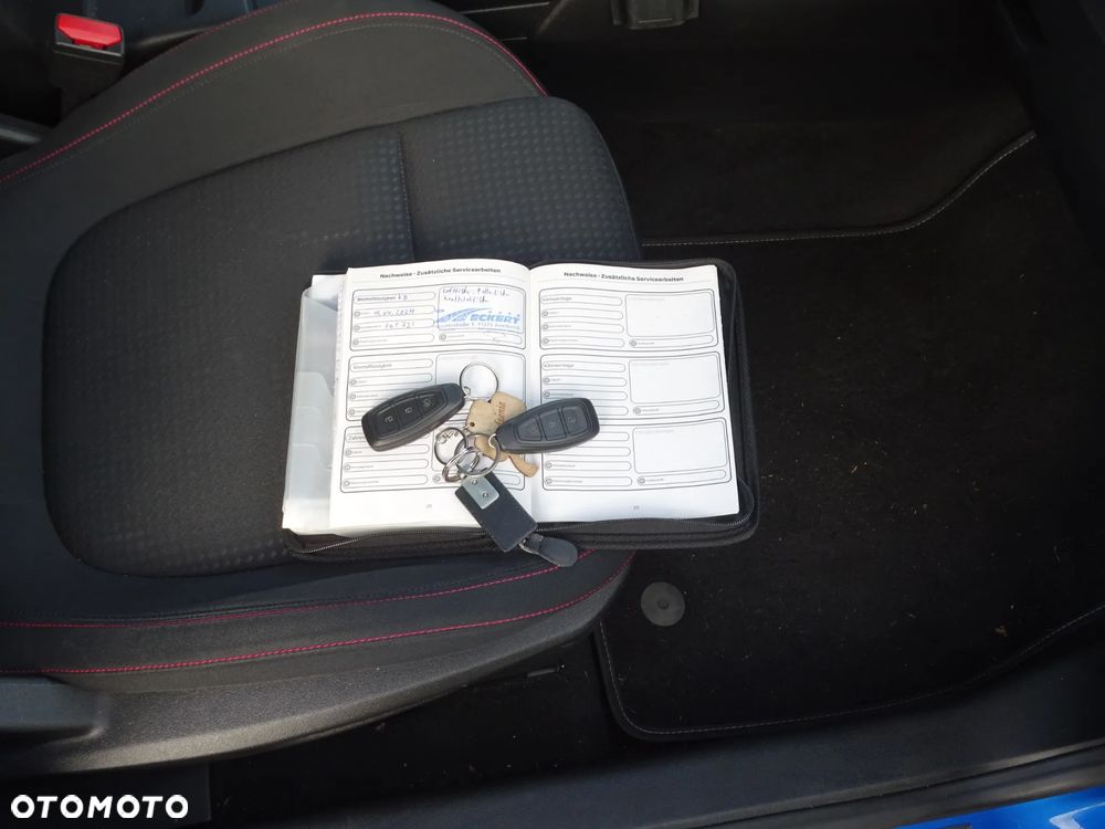 Ford Focus 1.5 EcoBlue Start-Stopp-System ST-LINE STYLE - 8