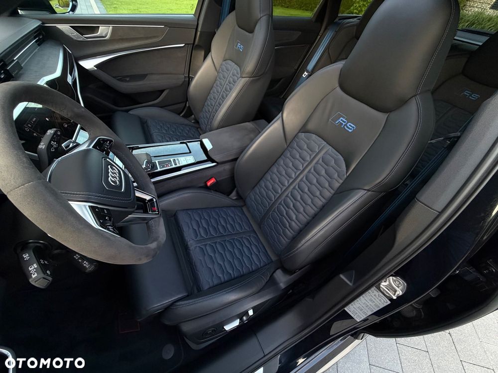 Audi RS6 Avant - 32