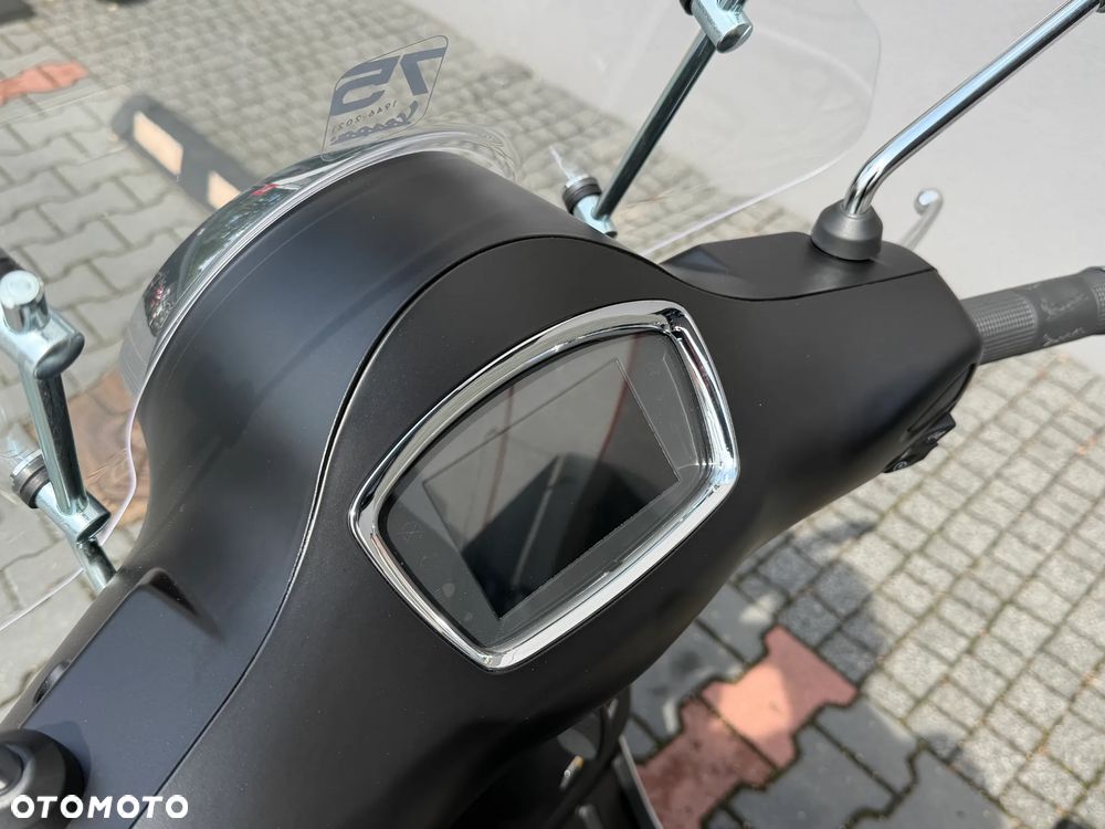 Vespa GTS - 3