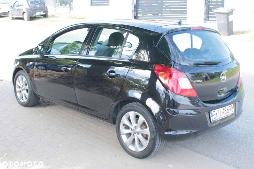 Opel Corsa 1.2 16V Edition 150 - 6