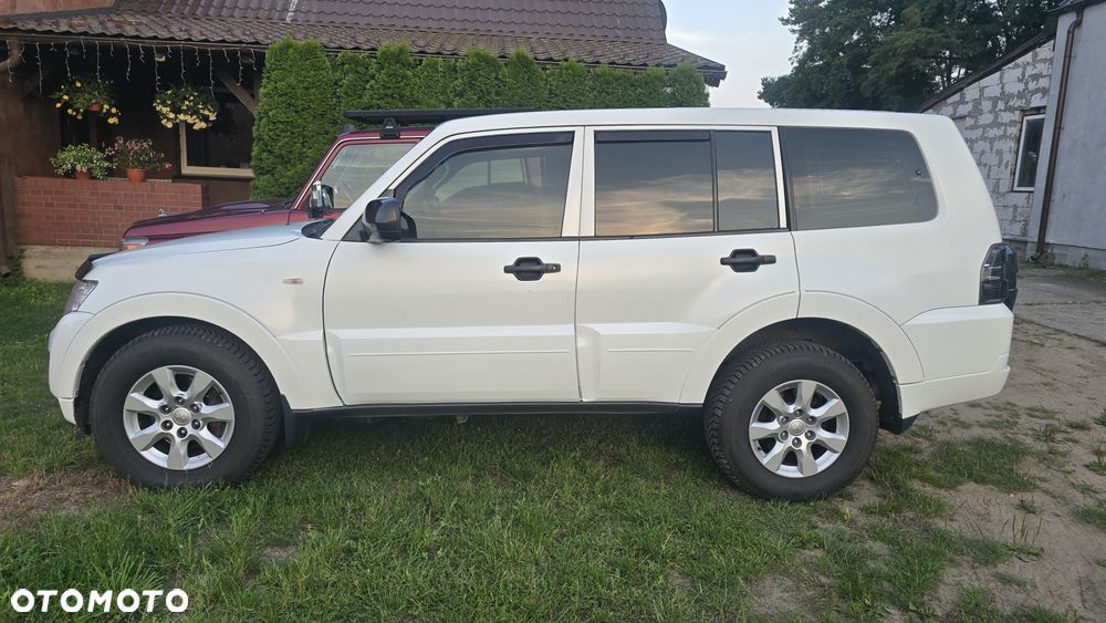 Mitsubishi Pajero - 6