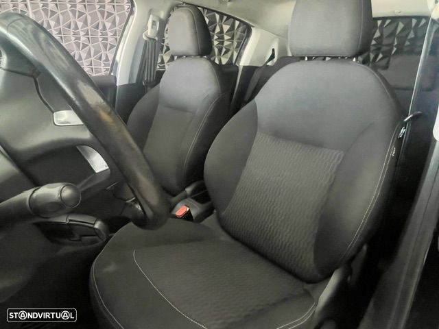 Peugeot 208 1.6 BlueHDi Style - 44