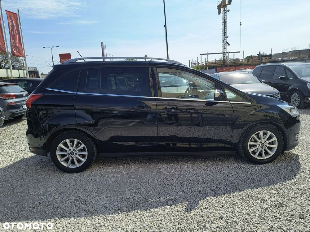Ford Grand C-MAX - 28