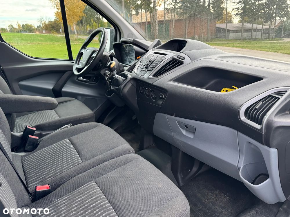 Ford Transit Custom - 13