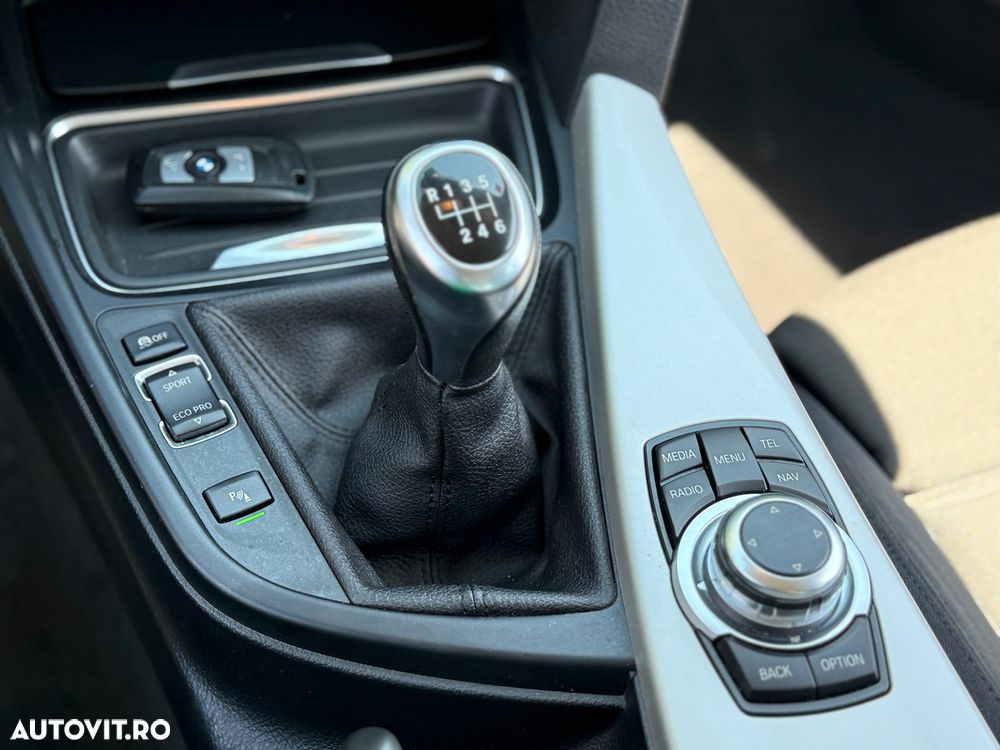 BMW Seria 3 318d Blue Performance Sport Line - 10