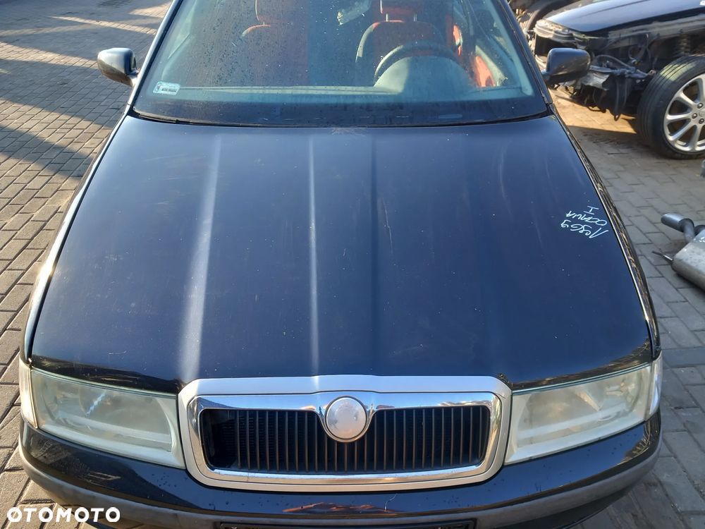 SKODA OCTAVIA I MASKA POKRYWA SILNIKA