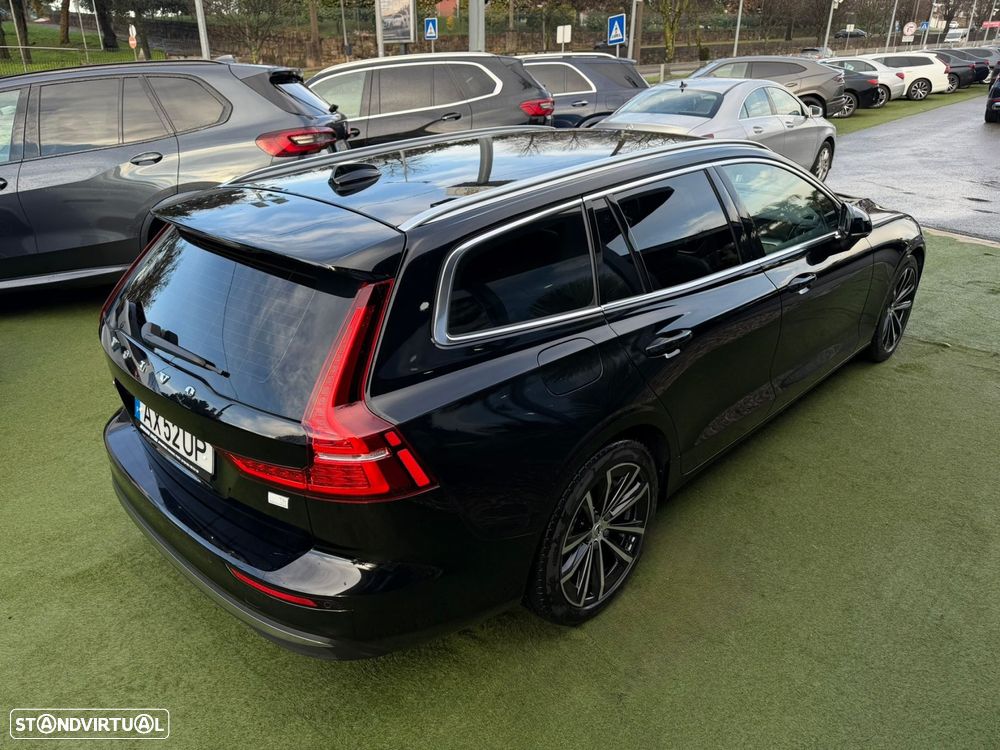 Volvo V60 2.0 T6 AWD TE Essential - 11