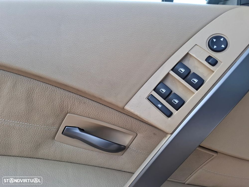 BMW 520 d Touring - 13