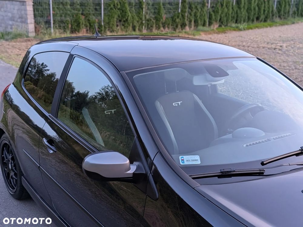Renault Clio - 17