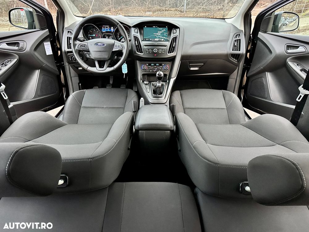 Ford Focus 1.5 EcoBlue Start-Stopp-System TITANIUM - 5