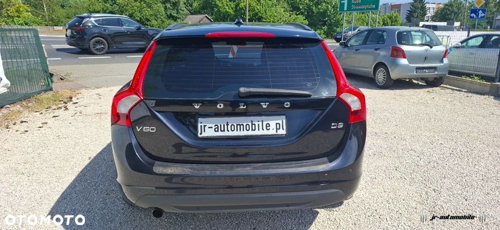 Volvo V60 D4 Geartronic Momentum - 9