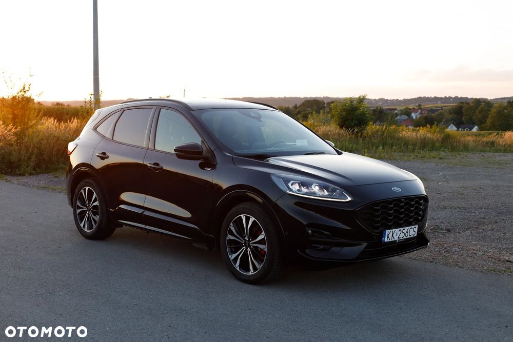 Ford Kuga 2.5P PHEV FWD ST-Line X - 2