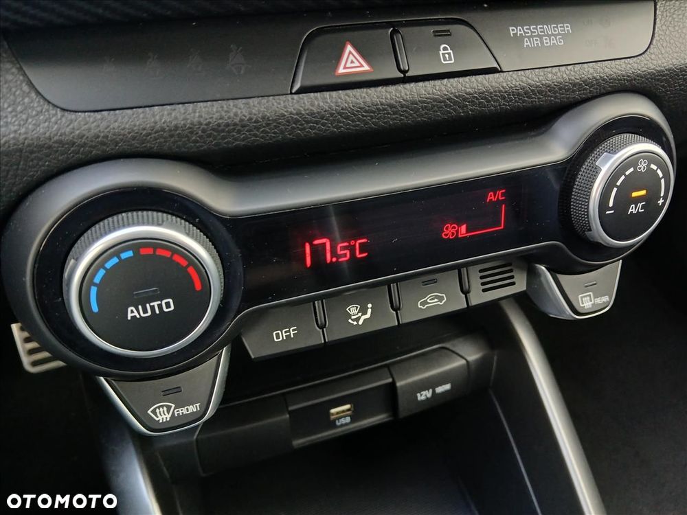 Kia Stonic 1.0 T-GDI MHEV GT Line - 16