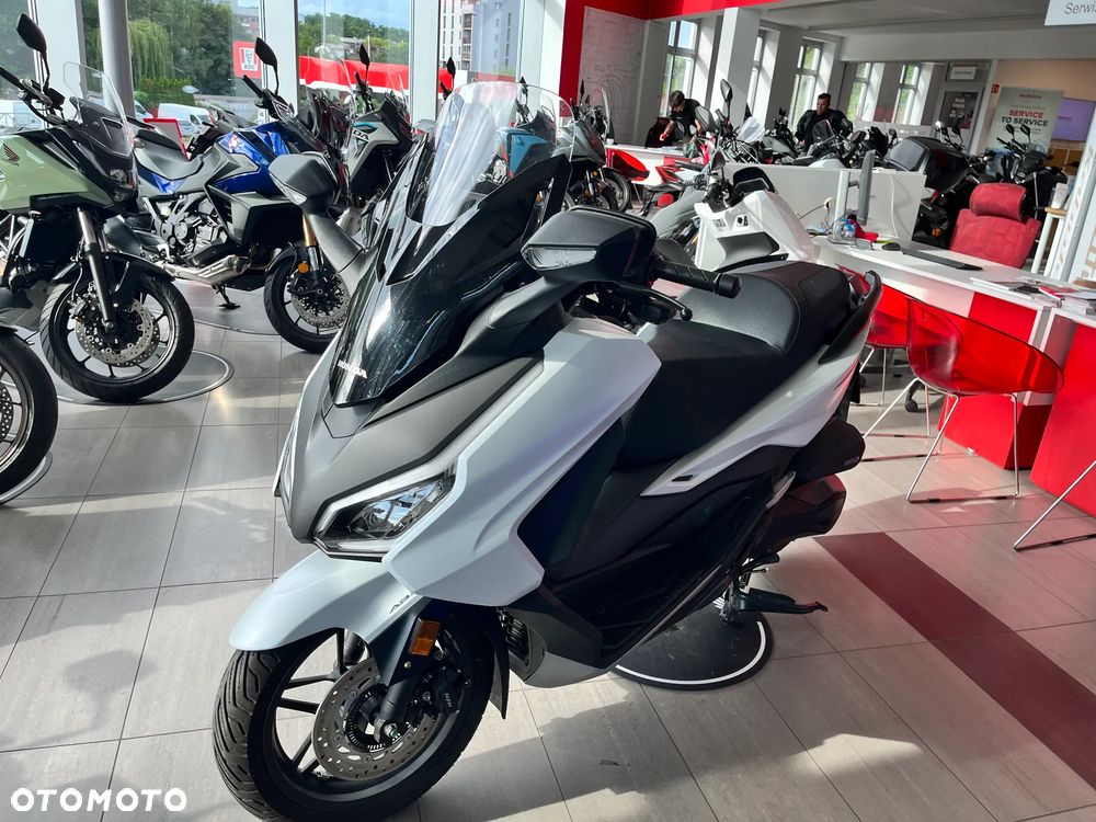 Honda NSS - 6