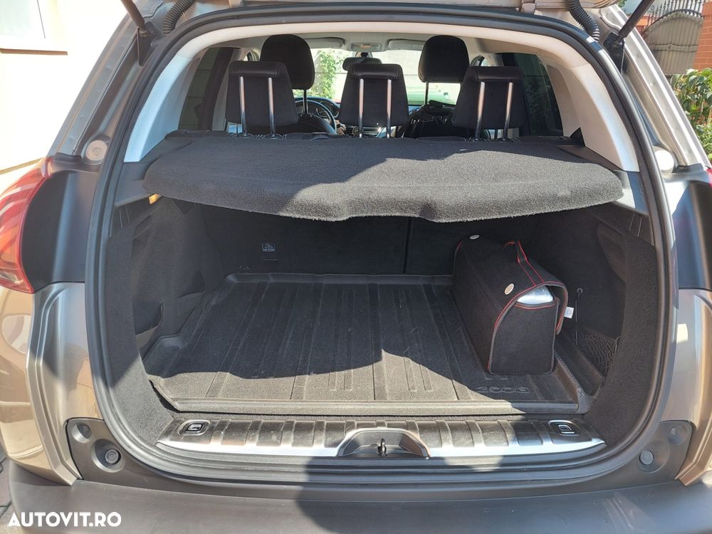 Peugeot 2008 1.6 BlueHDi FAP Allure - 11