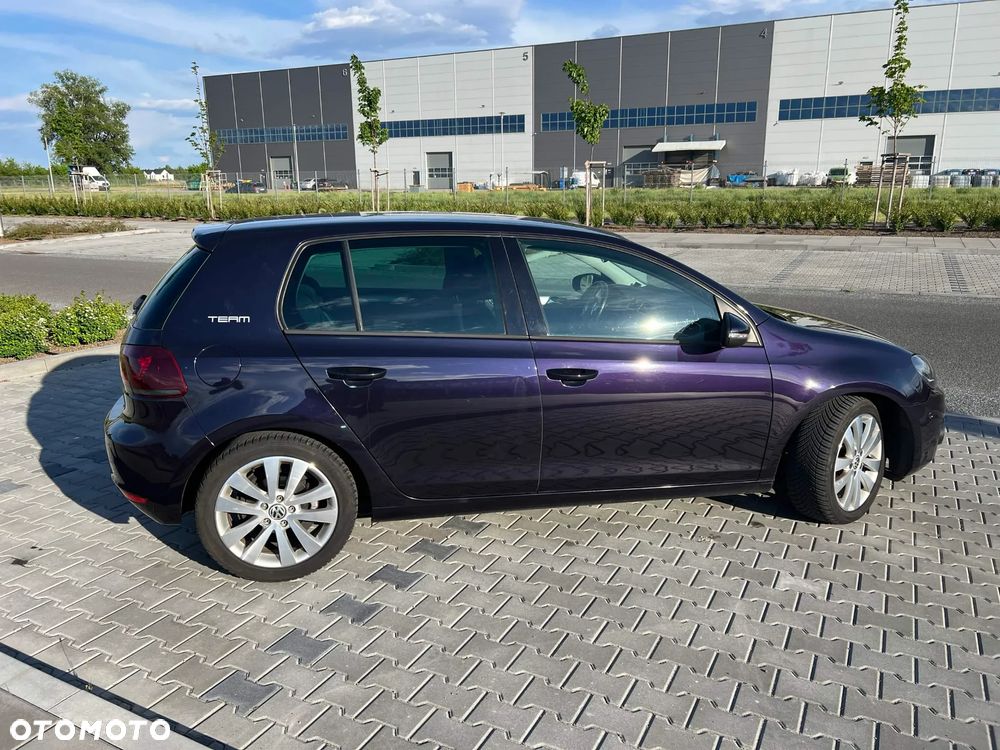 Volkswagen Golf 2.0 TDI DPF Team - 8