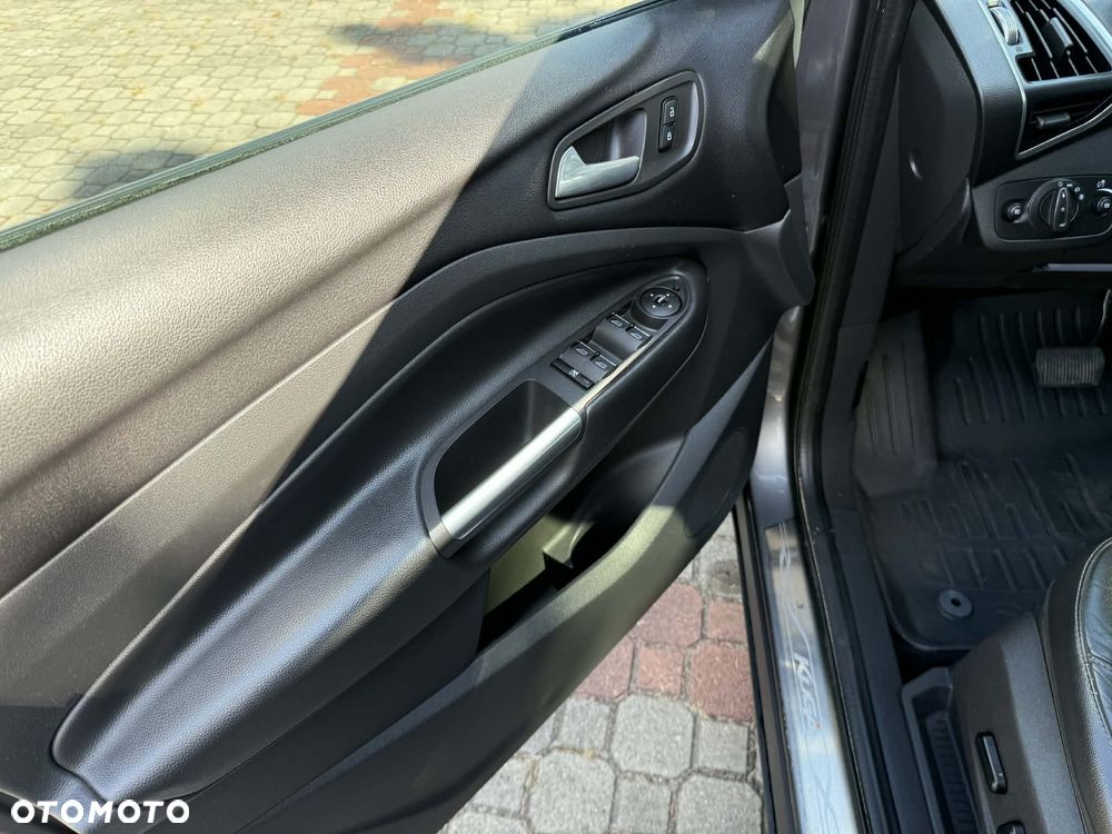 Ford Kuga 2.0 TDCi 4WD Titanium Plus - 22