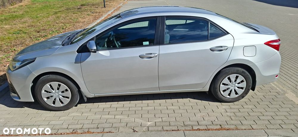 Toyota Corolla - 1
