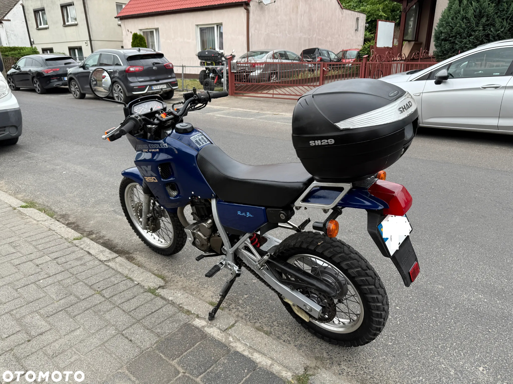 Honda NX - 8