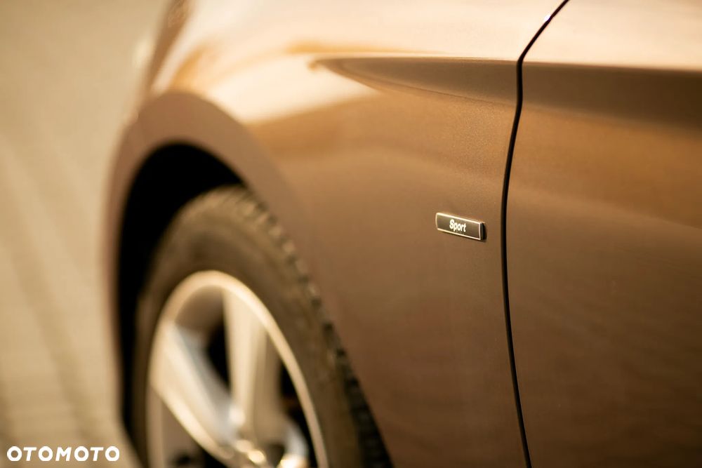 BMW Seria 1 118d - 15