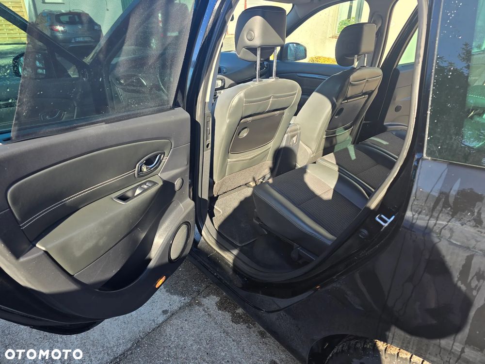 Renault Grand Scenic - 15