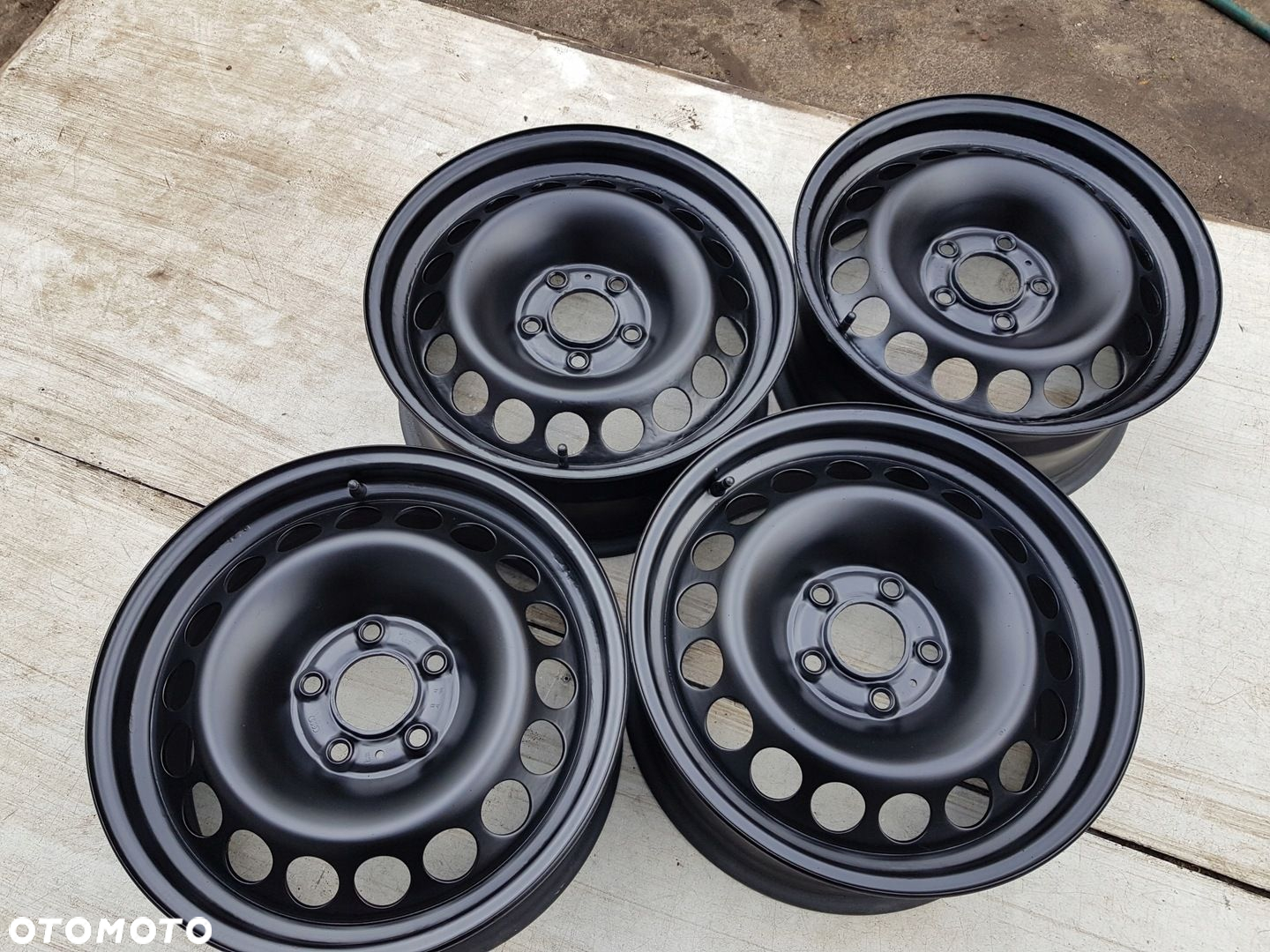 FELGI 16 AUDI A4 B8 B9 ET39 8K0 601 027A - 3