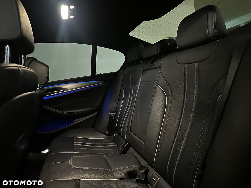 BMW Seria 5 520i M Sport sport - 25