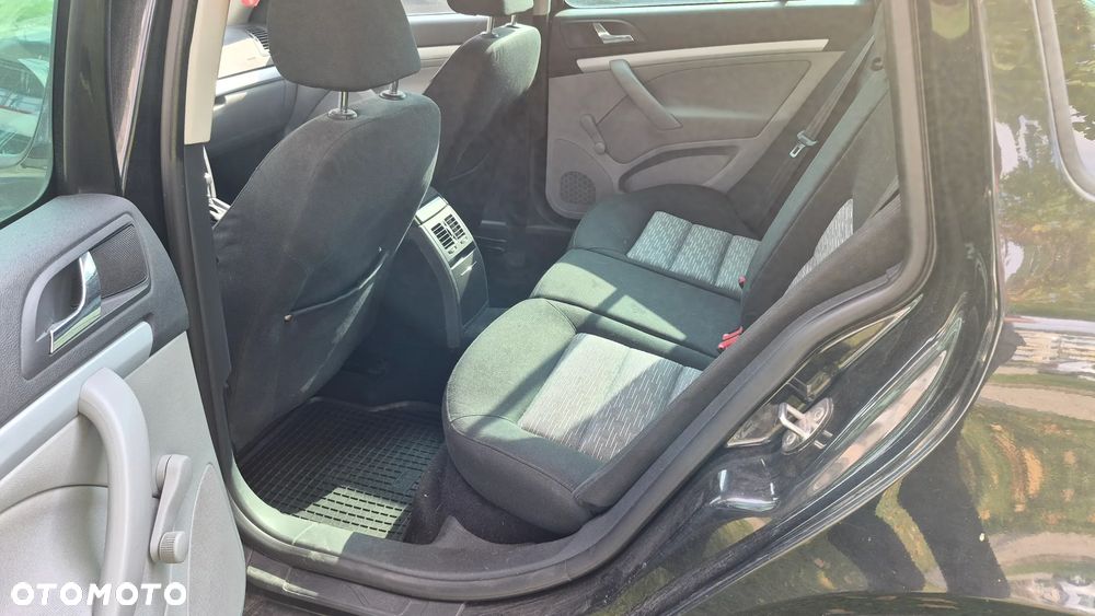 Skoda Octavia - 7