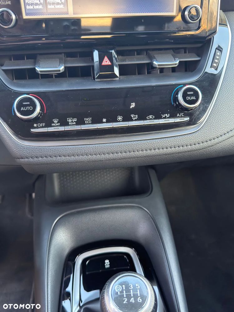 Toyota Corolla 1.6 Comfort - 6