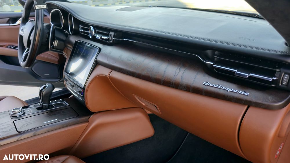 Maserati Quattroporte D GranLusso - 26