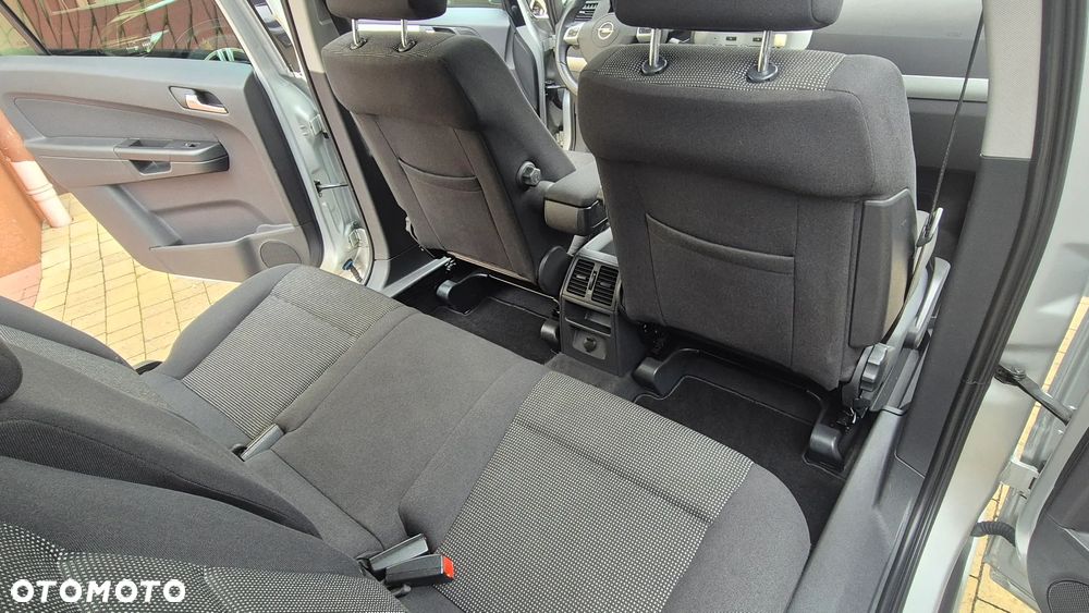 Opel Zafira 1.8 Easytronic Cosmo - 23