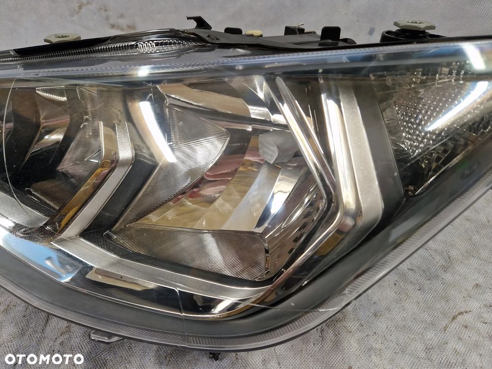 Seat Arona Ibiza V 6F Lampa Lewa Zwykła Idealna - 2