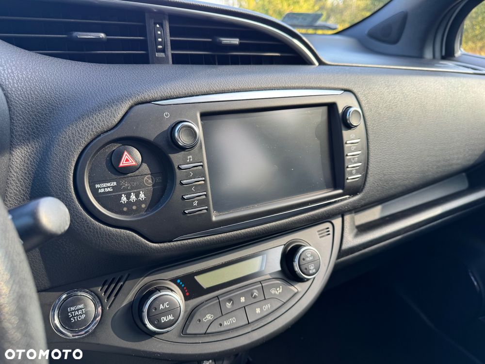 Toyota Yaris 1.5 Selection - 22