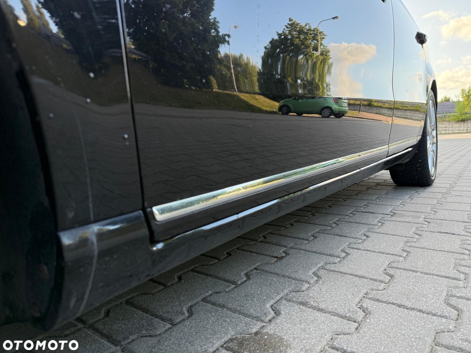 Volkswagen Passat 2.0 TDI DPF Highline - 23