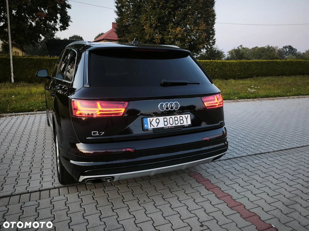 Audi Q7 3.0 TFSI Quattro Tiptr - 10