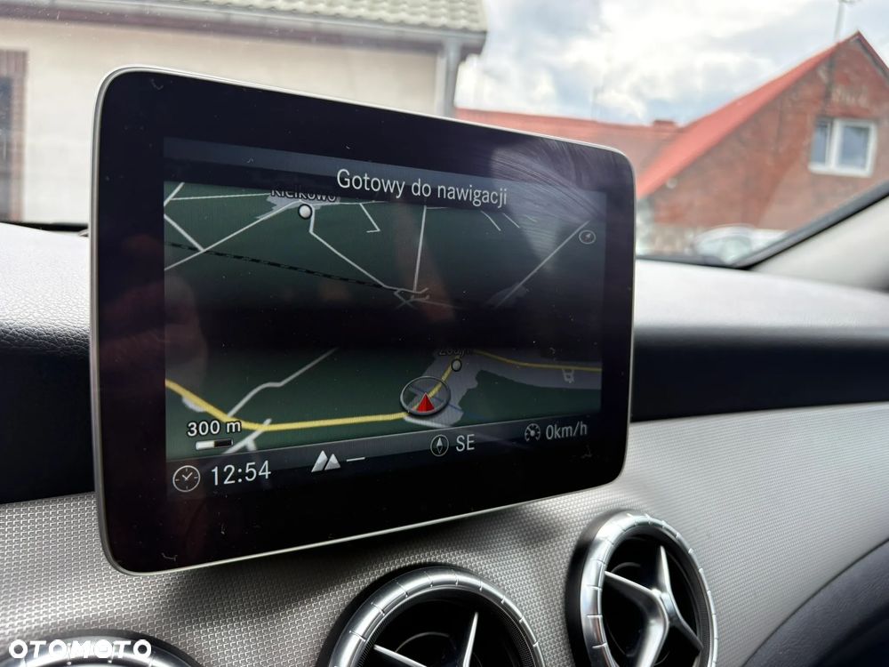Mercedes-Benz CLA - 21