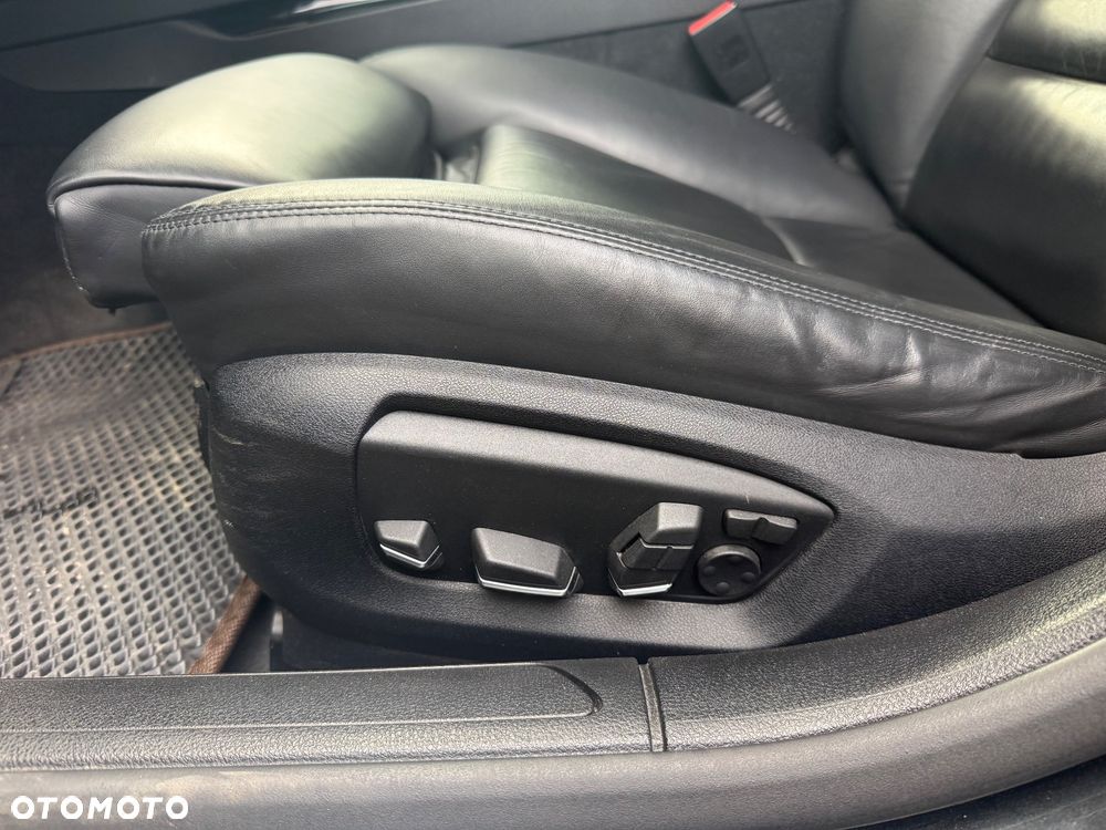 BMW Seria 7 740d xDrive - 25