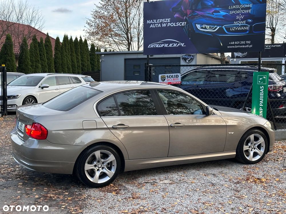 BMW Seria 3 330d xDrive DPF Edition Exclusive - 13