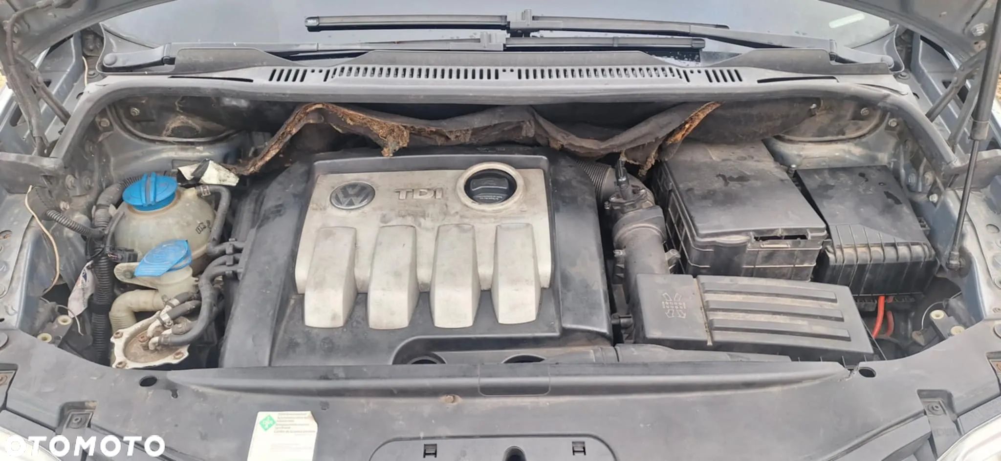 VOLKSWAGEN TOURAN 1,9TDI 101KM wtryskiwacz wtrysk - 1