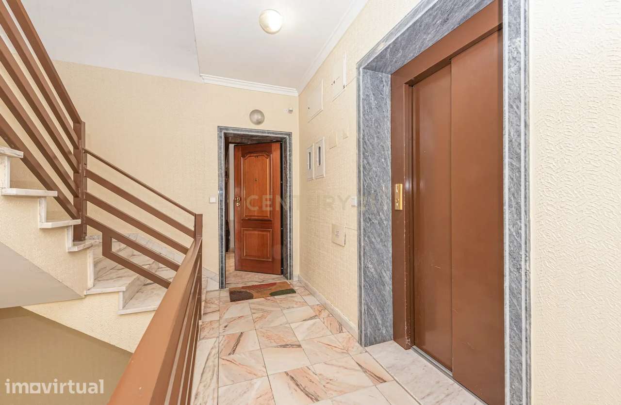 Excelente Apartamento T2  na Sobreda - Grande imagem: 2/25