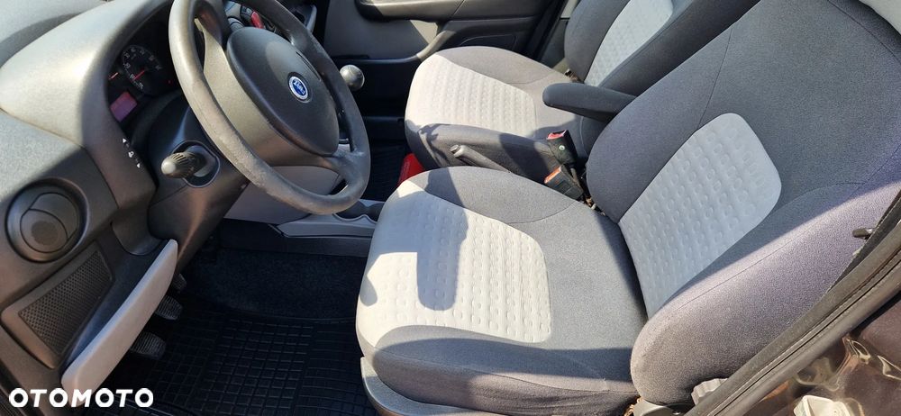 Fiat Doblo 1.9 JTD Family - 17