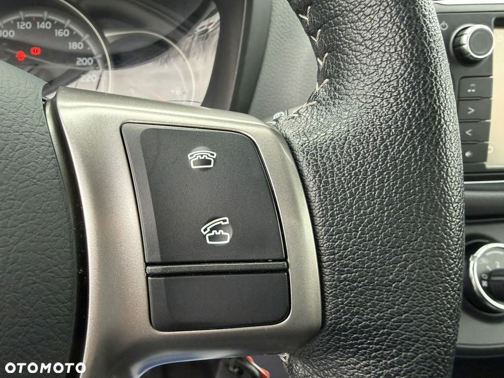 Toyota Yaris - 23
