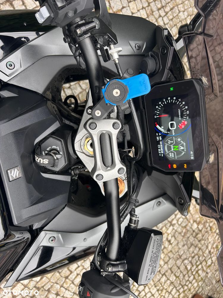 Suzuki GSX 1000 - 16