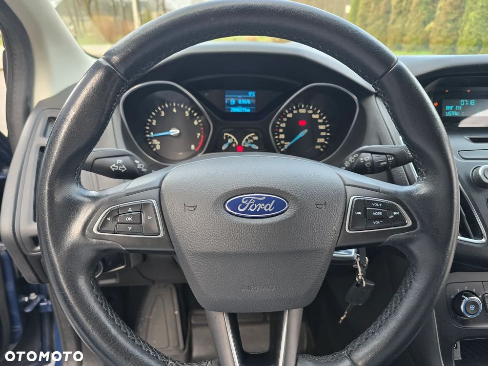 Ford Focus 1.6 Trend Sport - 18