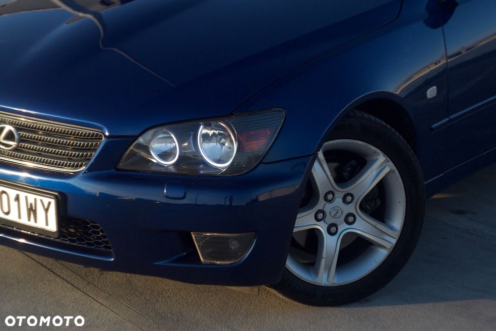 Lexus IS 200 Elegance - 6